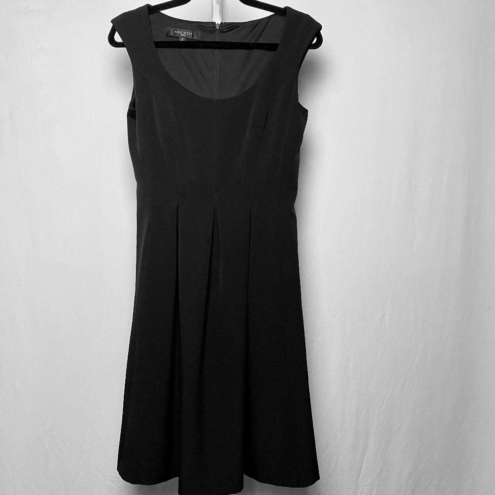 Nine West Womenʻs Black Sleeveless Fit and Flare Career or Evening Dress Size 4